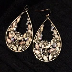 3/$20 Forever 21 Teardrop sparkling earrings